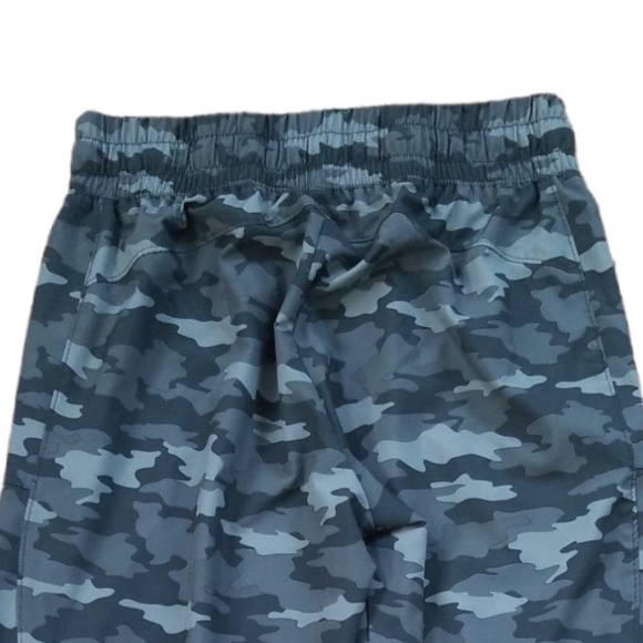 Kyodan Women's Lightweight Camo Capri Jogger Pants Size: Medium - Picture 7 of 9